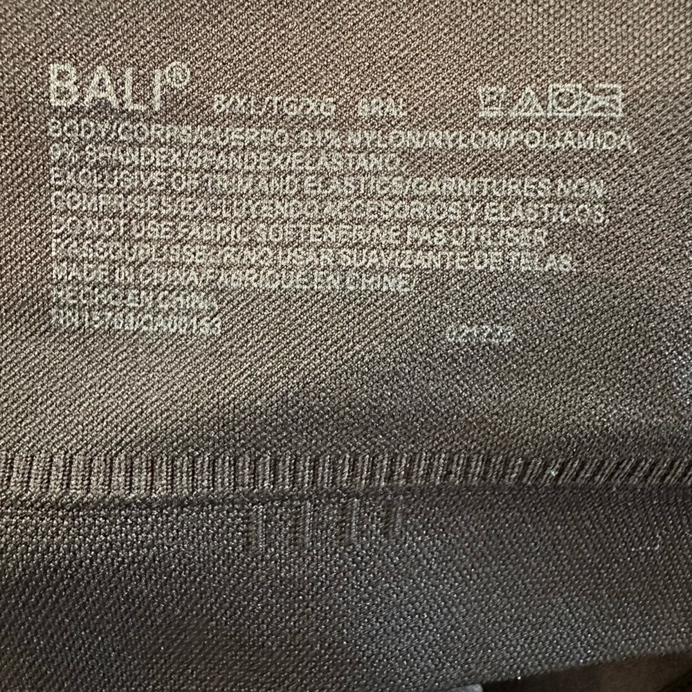 Lot of 2 Bali Black Seamless Bra - Picture 2 of 6